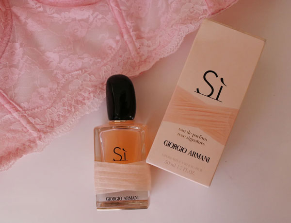 عطر ادکلن جورجیو آرمانی سی رز سیگناتور